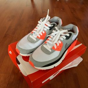 Air Max 90 QS 5.5Y Women’s Sz 7